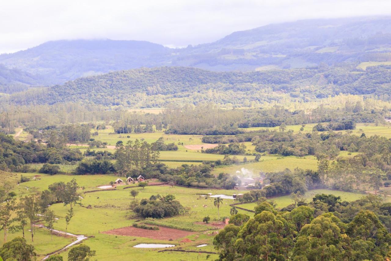 Vale Do Rio Do Boi Alojamento de Turismo Selvagem