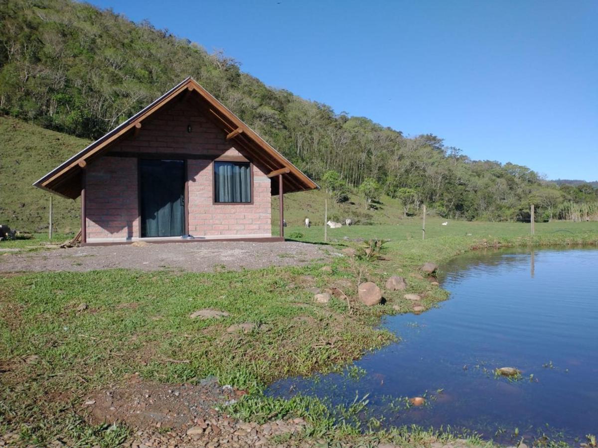 Vale Do Rio Do Boi Alojamento de Turismo Selvagem *